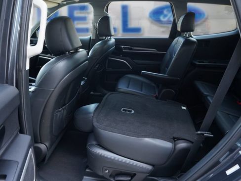 Used 2020 Kia Telluride S FWD image 26