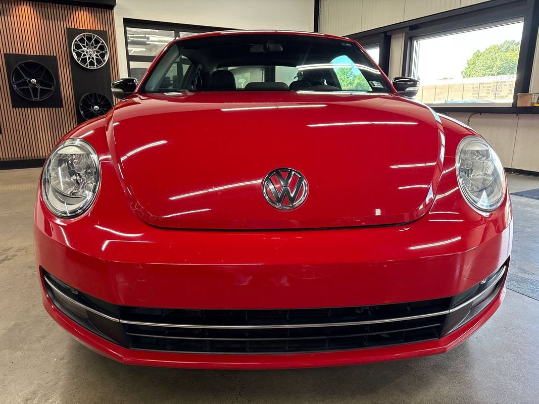 Used 2012 Volkswagen Beetle 2.0T FWD image 15