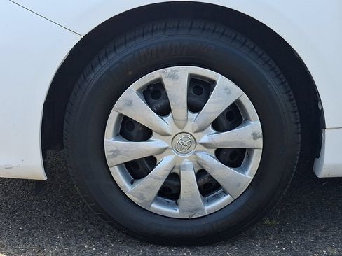 Used 2011 Toyota Corolla LE FWD image 10