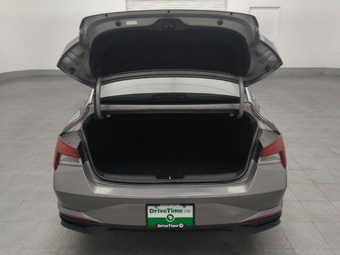 Used 2023 Hyundai Elantra SEL w/ Convenience Package FWD image 29