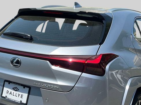New 2026 Lexus UX 300h AWD image 9