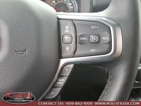Used 2025 RAM 1500 Big Horn AWD/4WD image 31