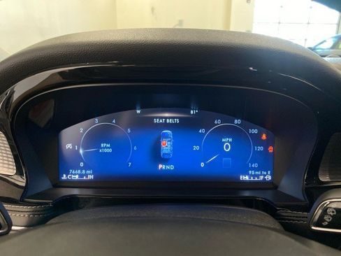 Used 2024 Lincoln Corsair AWD w/ Equipment Group 101A image 20