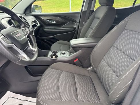 Used 2024 GMC Terrain SLE AWD/4WD image 12