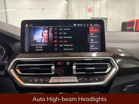 Used 2025 BMW X4 xDrive30i AWD/4WD image 12