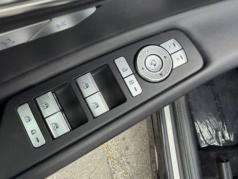 Used 2024 Genesis GV80 2.5T image 11