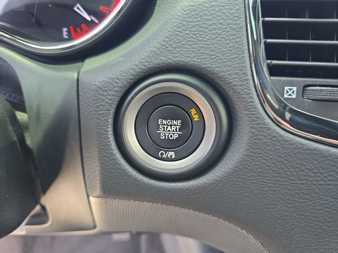 Used 2019 Dodge Durango GT RWD image 25