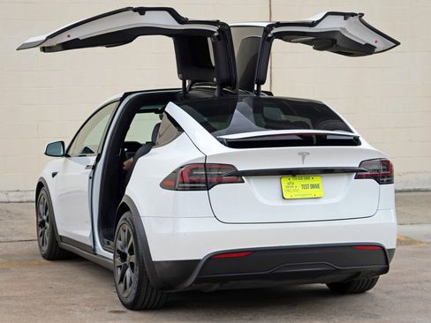 Used 2022 Tesla Model X AWD/4WD image 52