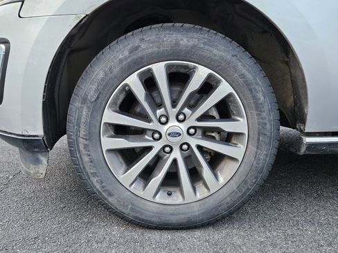 Used 2018 Ford Expedition Limited image 13