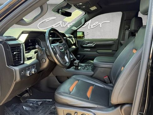Used 2024 GMC Sierra 1500 AT4 w/ Technology Package AWD/4WD image 20