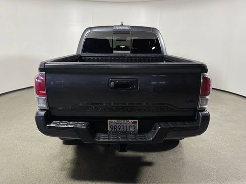Used 2021 Toyota Tacoma TRD Sport w/ Technology Package RWD image 4
