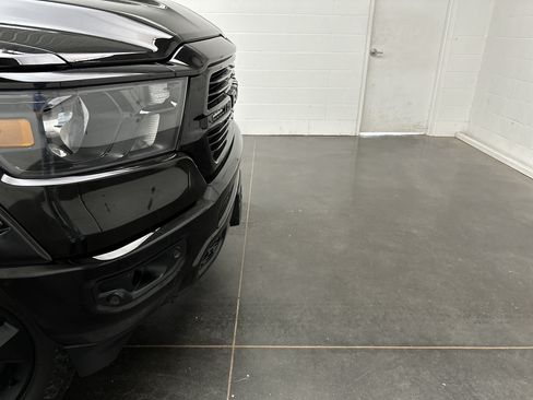 Used 2019 RAM 1500 Big Horn AWD/4WD image 2