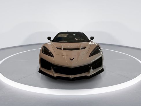 Used 2025 Chevrolet Corvette ZR1 w/ Stealth Interior Trim Package image 3