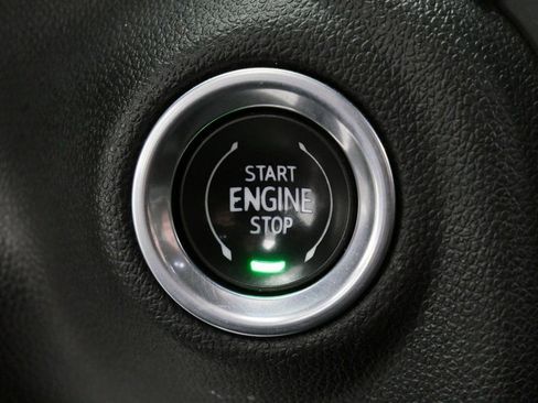 Used 2021 Chevrolet Silverado 1500 RST image 26