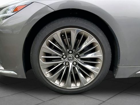 Certified 2023 Lexus LS 500 AWD w/ Interior Upgrade Package image 11