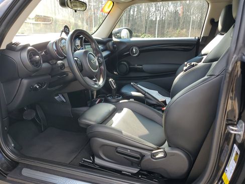 Used 2020 MINI Cooper S image 12