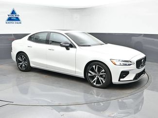 Used 2025 Volvo S60 B5 Core FWD video 1