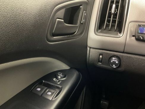 Used 2017 Chevrolet Colorado W/T w/ WT Convenience Package RWD image 19