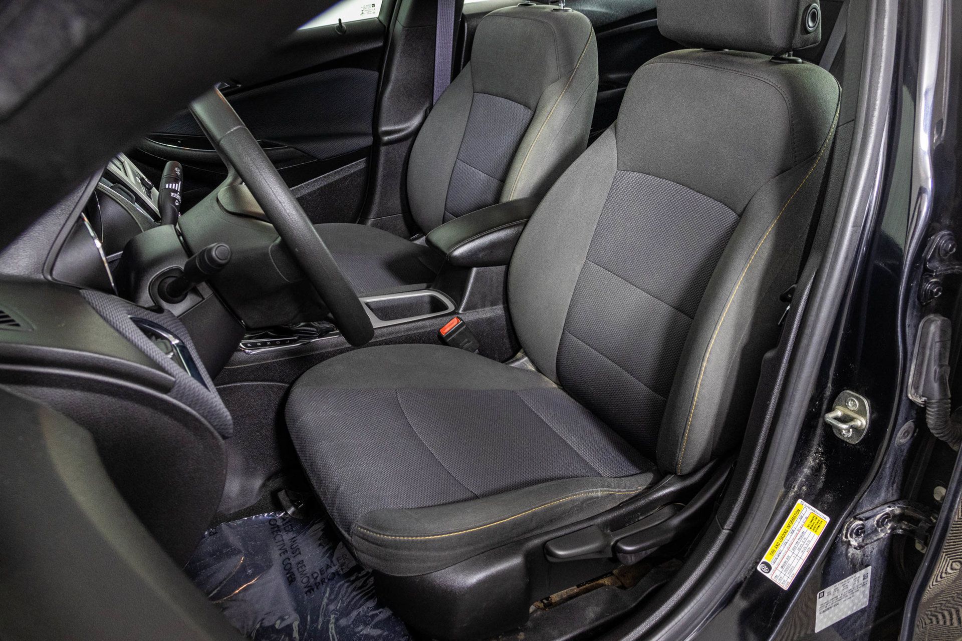 Used 2017 Chevrolet Cruze LS FWD image 19