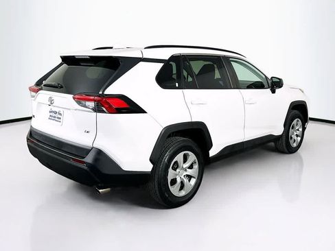 Used 2021 Toyota RAV4 LE FWD image 24