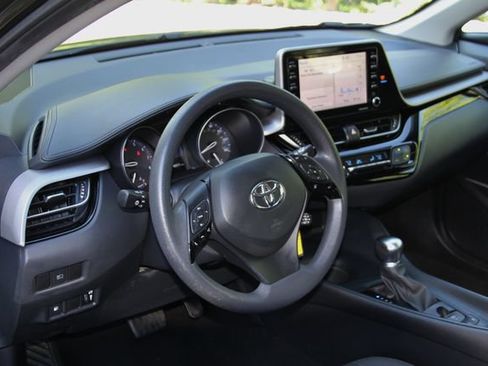 Used 2020 Toyota C-HR LE FWD image 20
