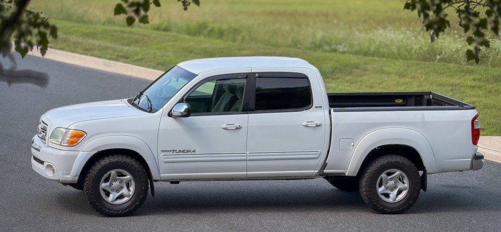 Used 2004 Toyota Tundra SR5 w/ TRD Off-Road Pkg AWD/4WD image 7