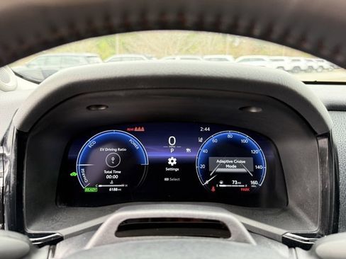 Used 2025 Toyota Camry XLE image 17