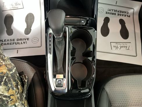 Used 2024 Chevrolet Trax LT image 21