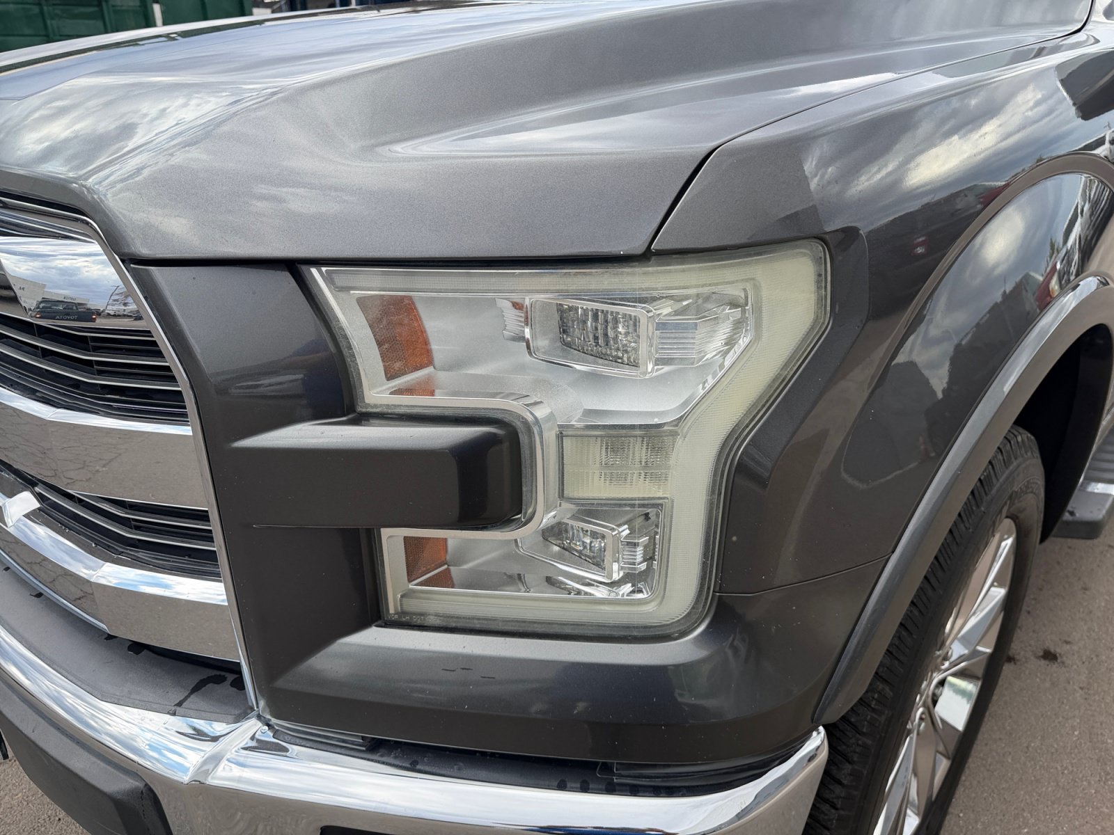 Used 2016 Ford F150 Lariat w/ Equipment Group 502A Luxury AWD/4WD image 9