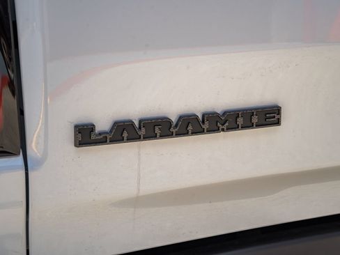 New 2026 RAM 1500 Laramie AWD/4WD image 9