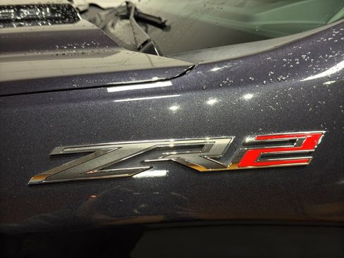 Used 2023 Chevrolet Silverado 1500 ZR2 w/ Technology Package image 12