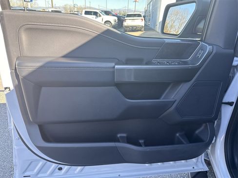 Used 2022 Ford F150 XLT w/ Equipment Group 302A High image 10