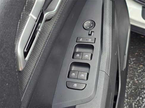 Used 2023 Kia Sportage LX image 14