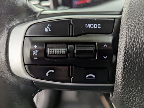 Used 2022 Kia K5 LXS image 16