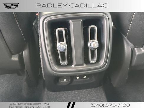 Used 2021 Volvo XC40 T5 Momentum AWD/4WD image 12
