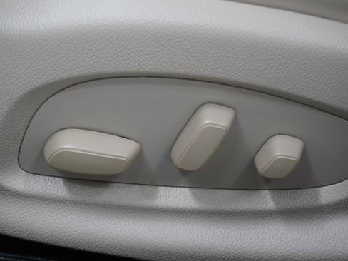 Used 2015 Buick LaCrosse FWD image 15