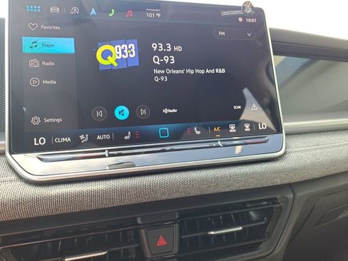 New 2025 Volkswagen Tiguan S image 10