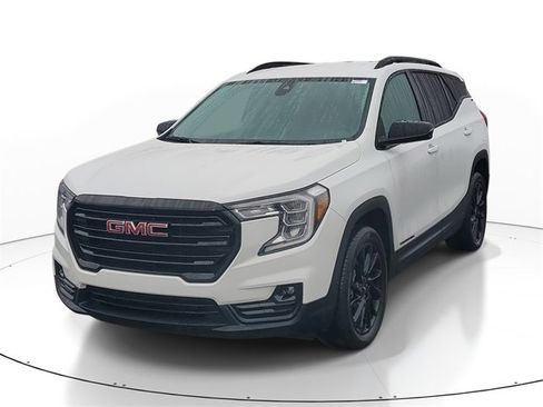 Certified 2023 GMC Terrain SLT w/ Elevation Edition image 2