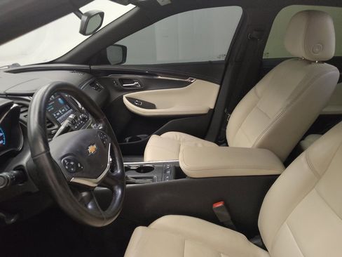 Used 2019 Chevrolet Impala LT w/ LT Leather Package FWD image 17