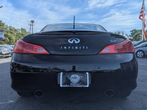 Used 2013 INFINITI G37 Convertible w/ Premium Pkg RWD image 9