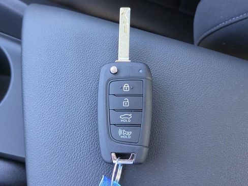 New 2026 Hyundai Elantra SE image 26