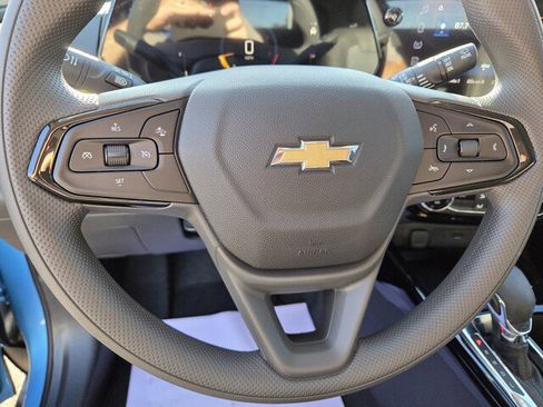 New 2026 Chevrolet Trax LT w/ Sunroof Package image 10