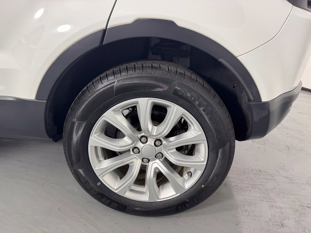 Used 2019 Land Rover Range Rover Evoque SE AWD/4WD image 36