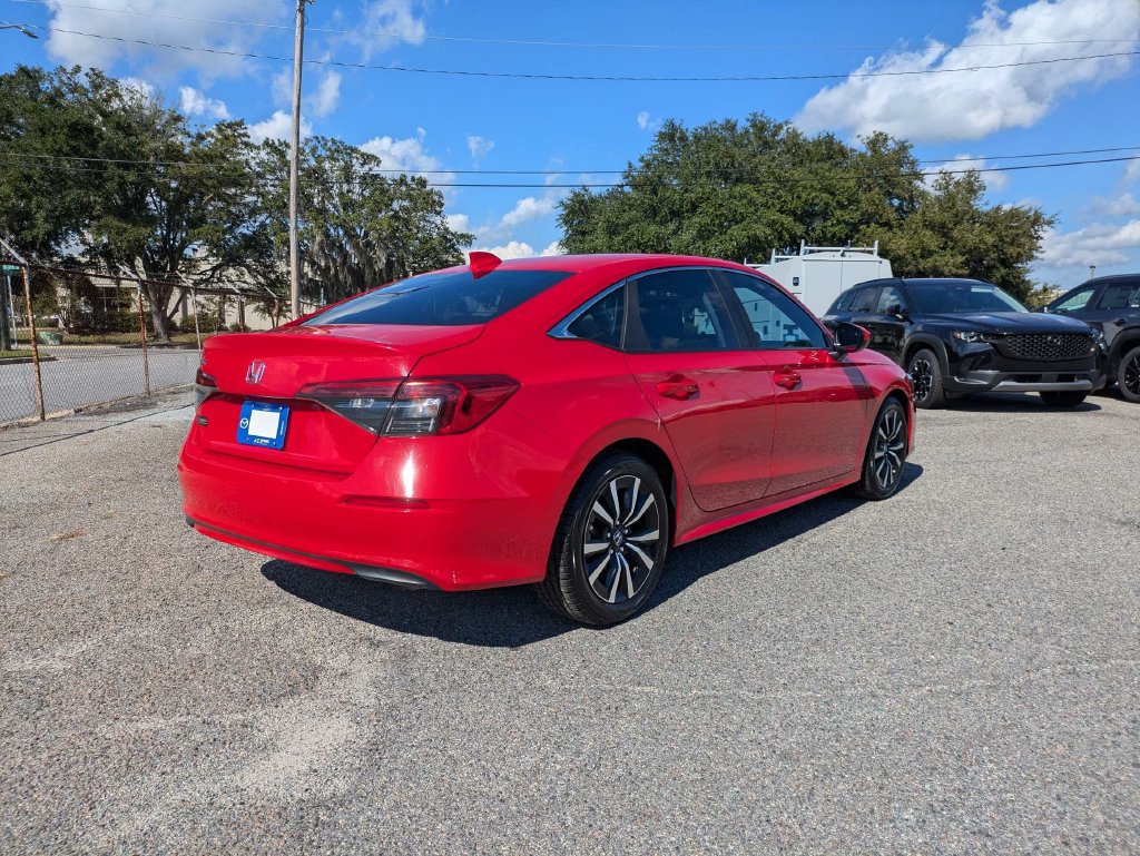 Used 2022 Honda Civic EX image 4
