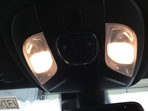 New 2026 Jeep Compass Latitude image 33