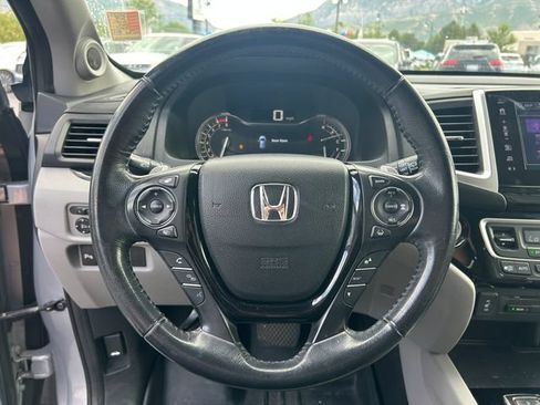 Used 2018 Honda Pilot Touring image 21
