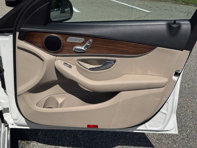 Used 2019 Mercedes-Benz C 300 4MATIC Sedan image 32