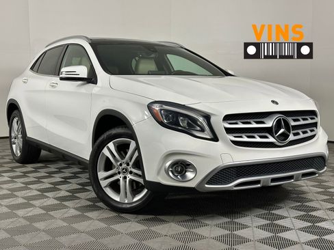 Used 2019 Mercedes-Benz GLA 250 4MATIC w/ Premium Package image 1