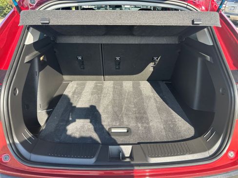 Used 2025 Chevrolet Trax LT image 31