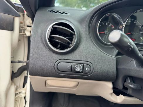 Used 2007 Pontiac G6 GT w/ Premium Package image 15